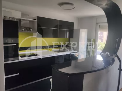 Trg kralja Aleksandra Ujedinitelja | 4zida.rs