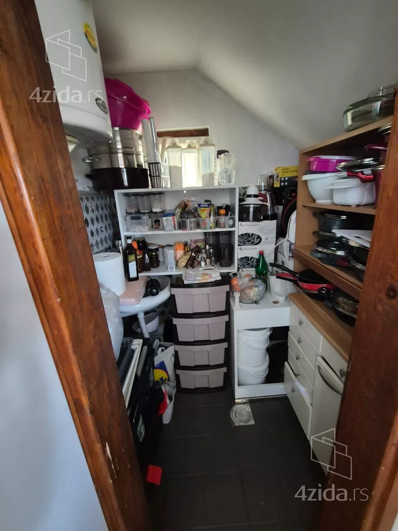 3-etažna kuća | 4zida