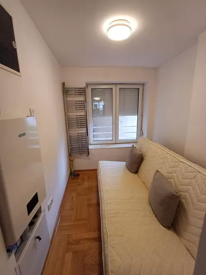 Obrenovićeva | 4zida.rs