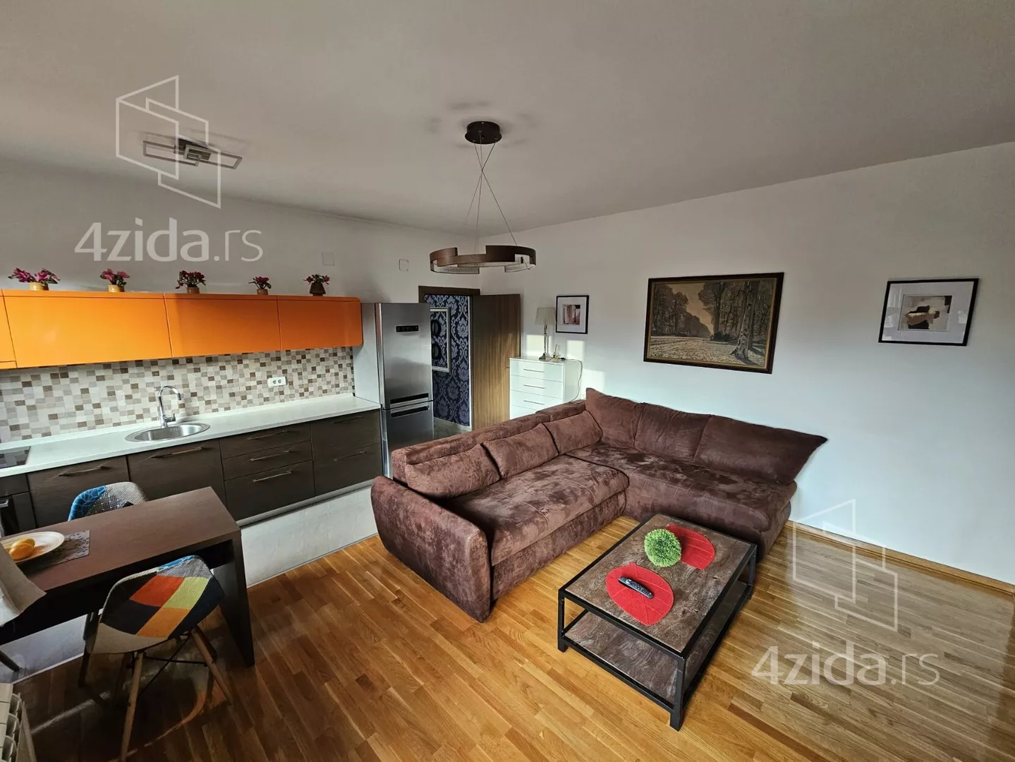 Dvoiposoban stan | 4zida