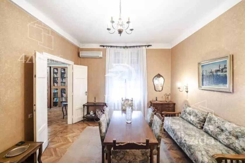 Četvoroiposoban stan | 4zida