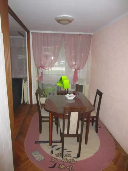 Dom Zdravlja | 4zida.rs
