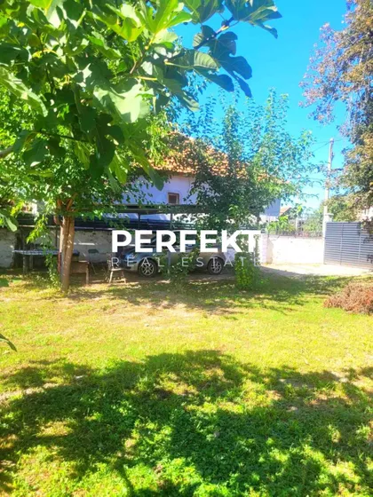 Kutina br. 2 | 4zida.rs