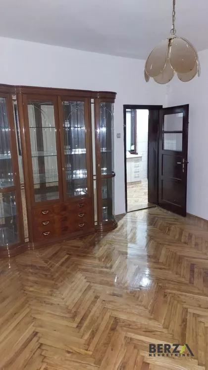 Podbara | 4zida.rs