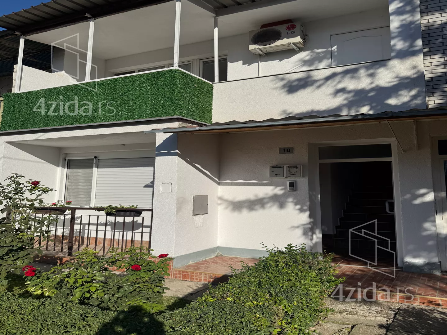 Troiposoban stan | 4zida