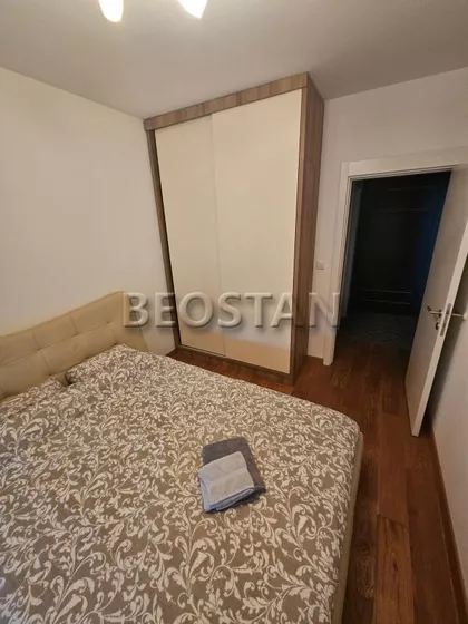 Uroša Martinovića | 4zida.rs