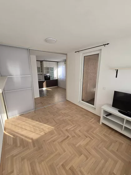 Vojvode Vlahovića | 4zida.rs