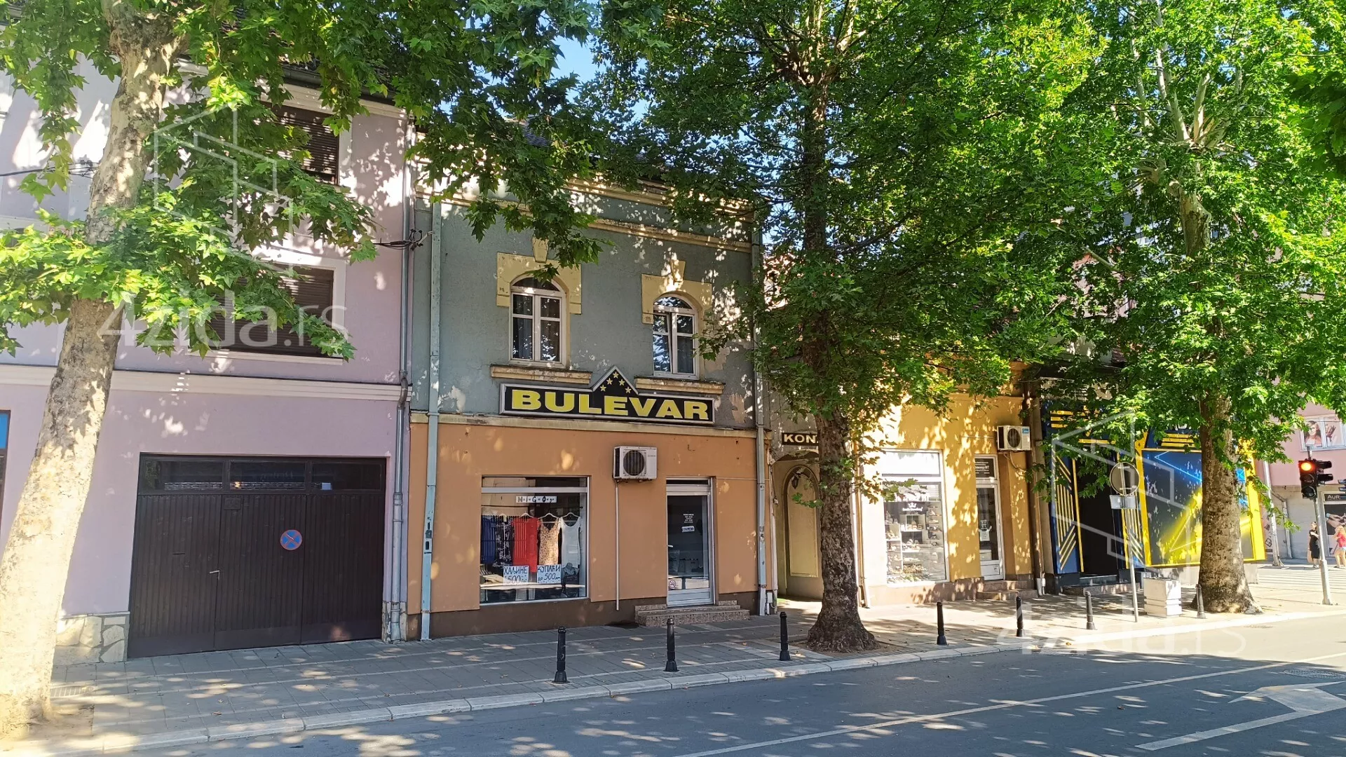 Poslovna zgrada | 4zida