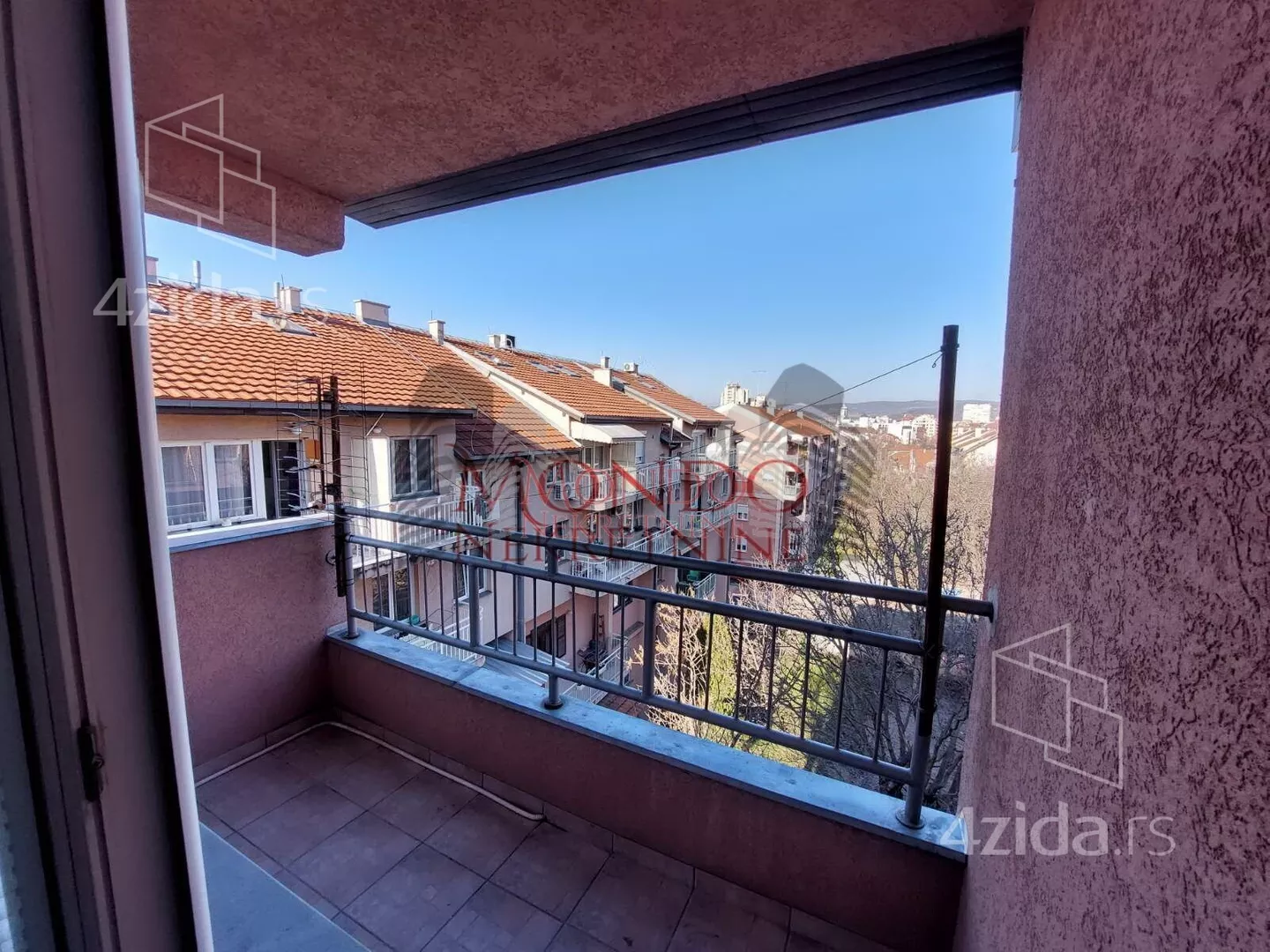 Garsonjera | 4zida