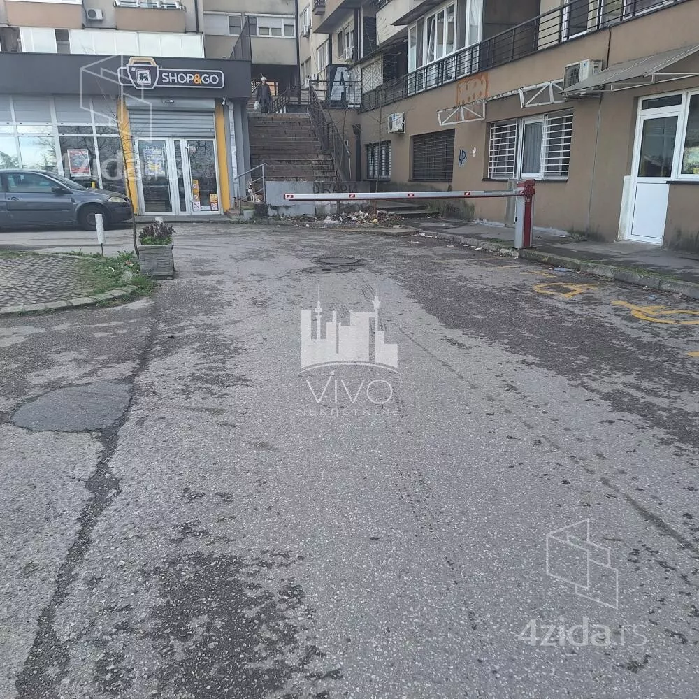 Poslovni prostor | 4zida