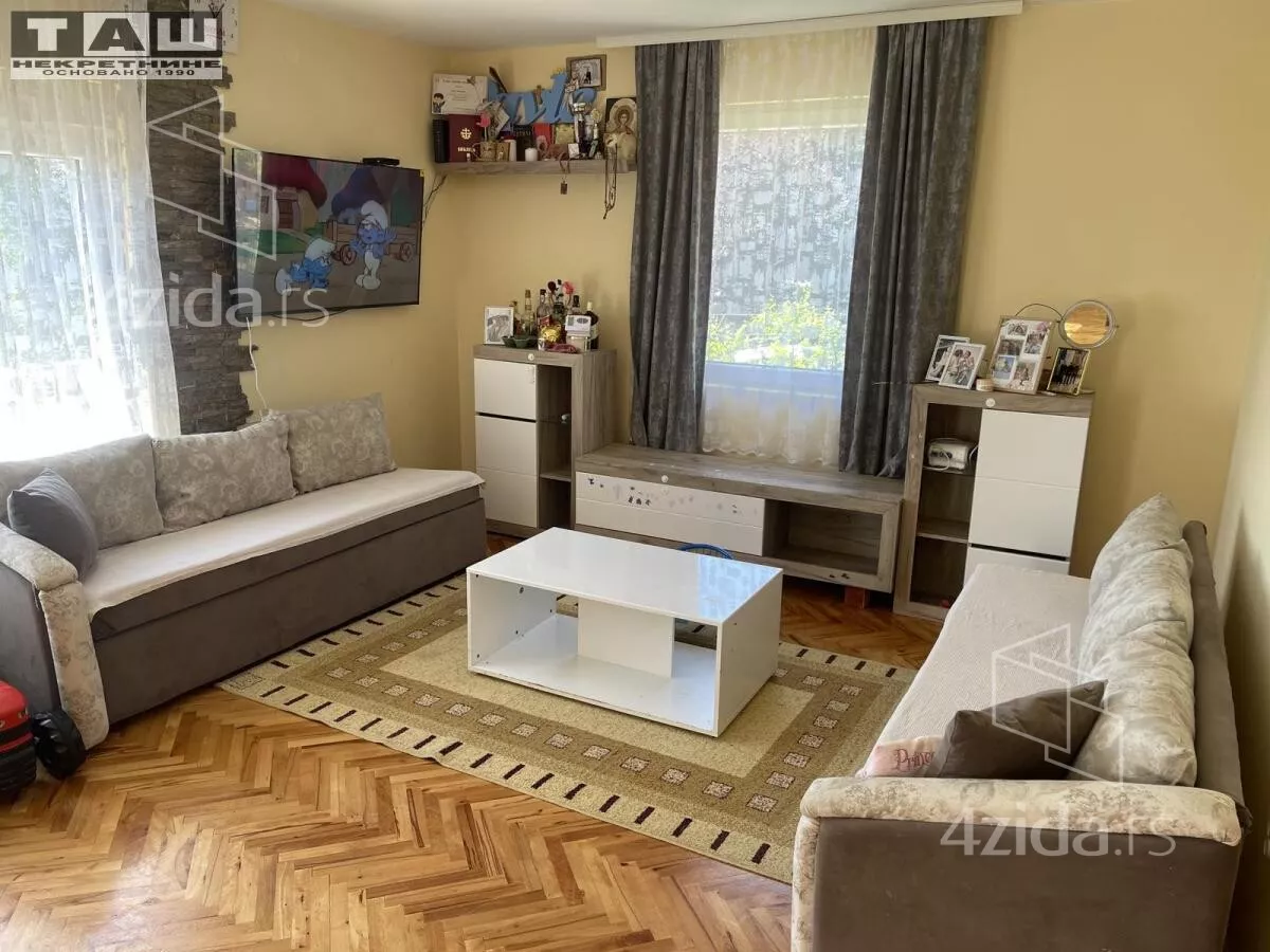 Kuća | 4zida