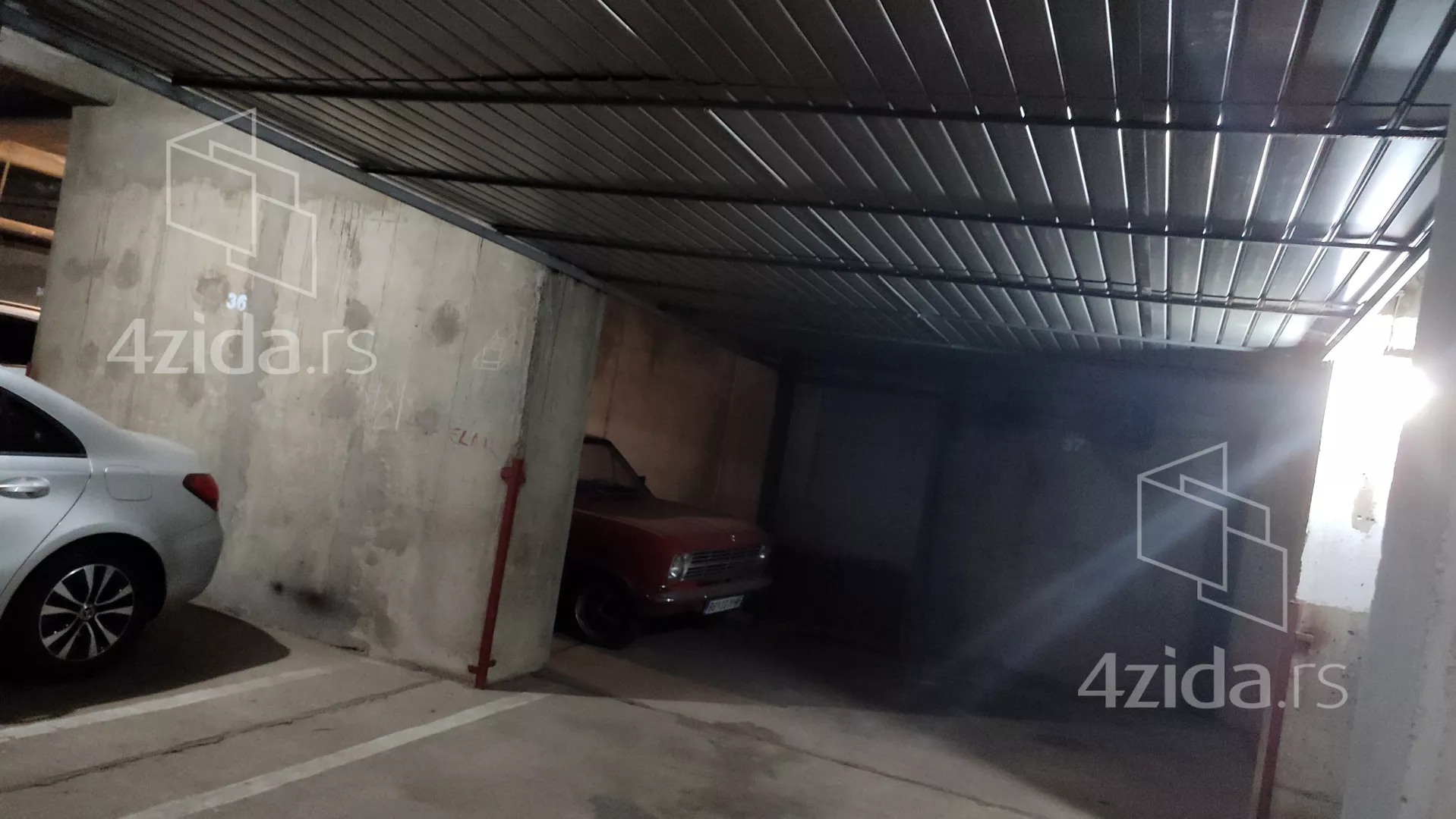 Garaža | 4zida