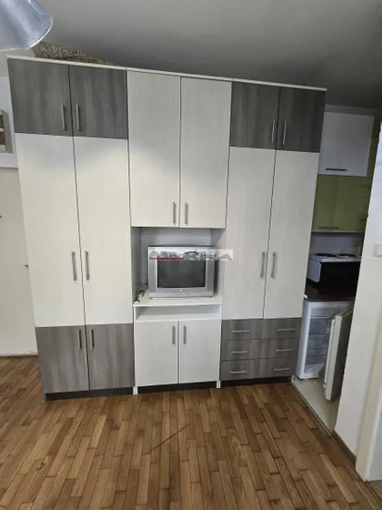 Južni Bulevar | 4zida.rs