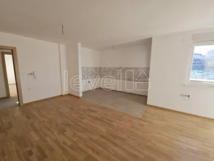 Sremska Kamenica | 4zida.rs