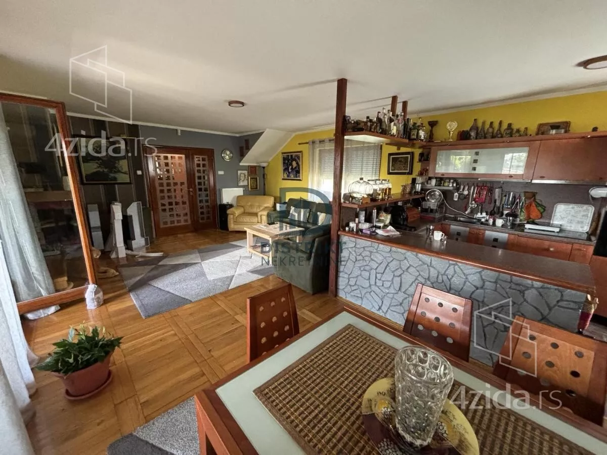 Kuća | 4zida