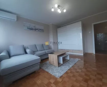 Pariske komune | 4zida.rs