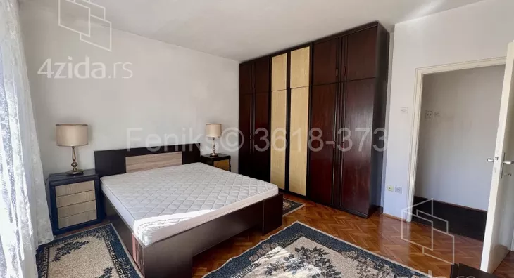 Četvoroiposoban stan | 4zida