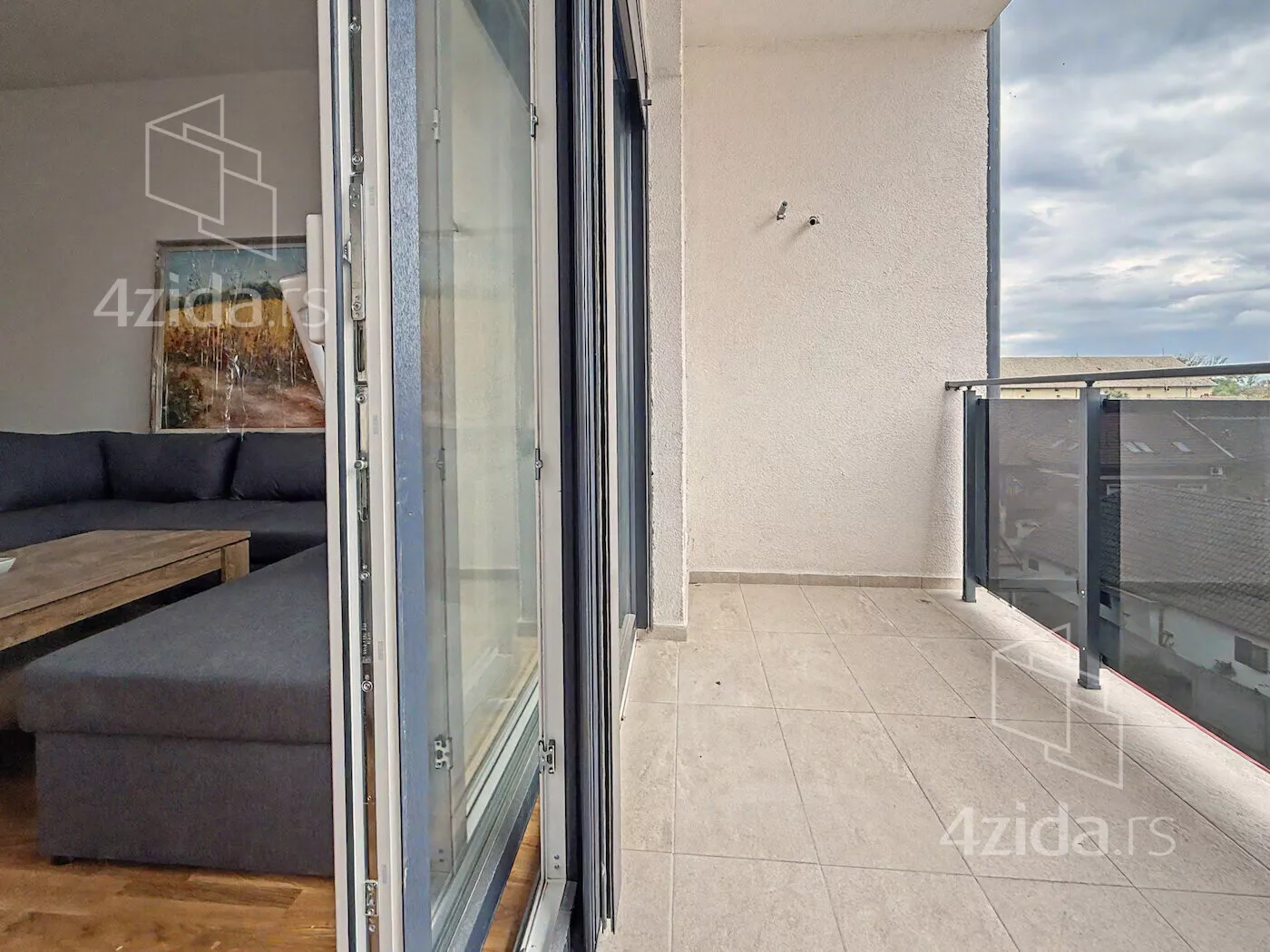 Dvoiposoban stan | 4zida