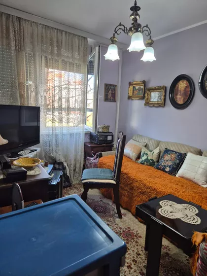 Vladimira Rolovića | 4zida.rs