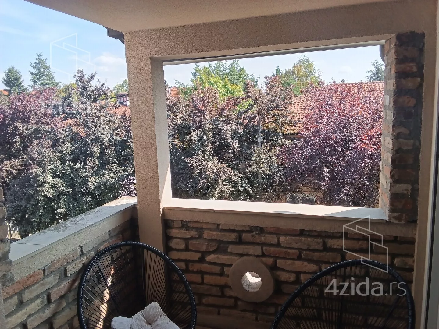 Troiposoban stan | 4zida