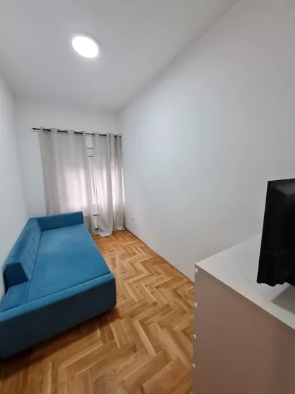 Cara Lazara 86 | 4zida.rs