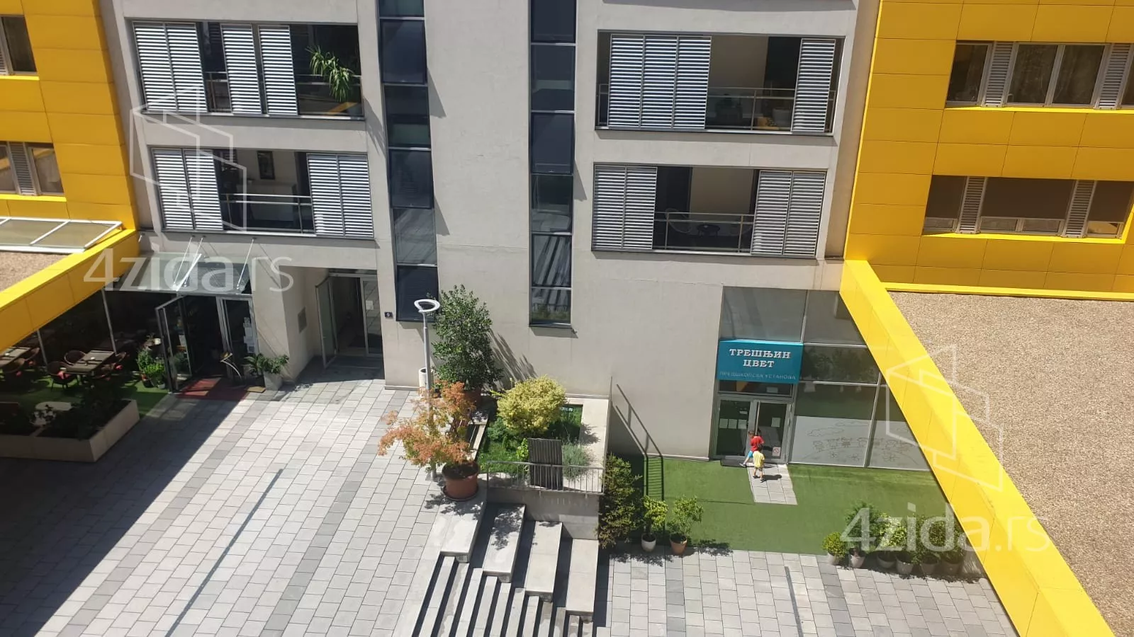 Četvorosoban stan | 4zida