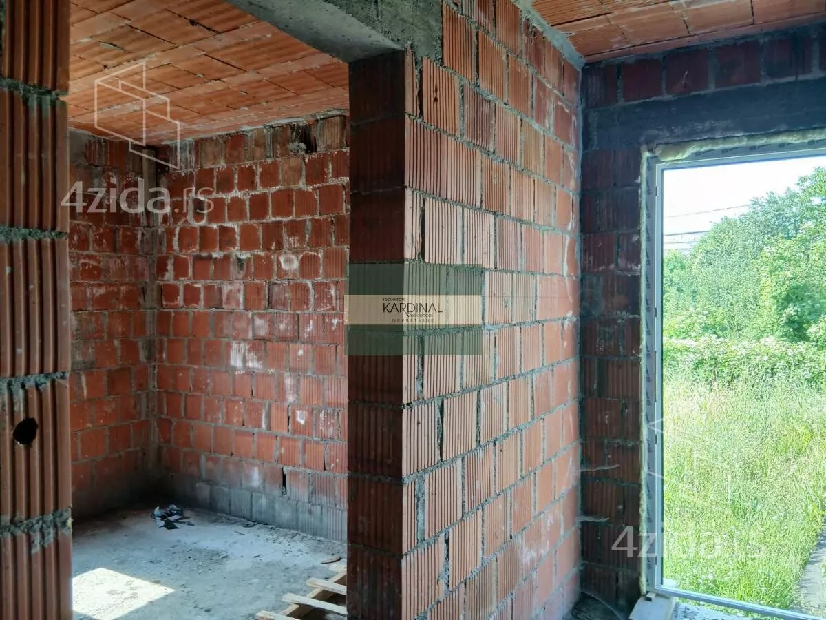 Plac | 4zida