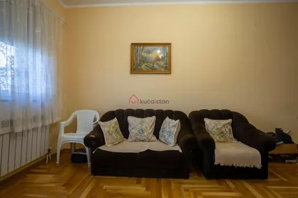 Farmaceutski fakultet | 4zida.rs