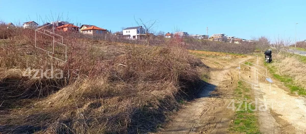 Plac | 4zida