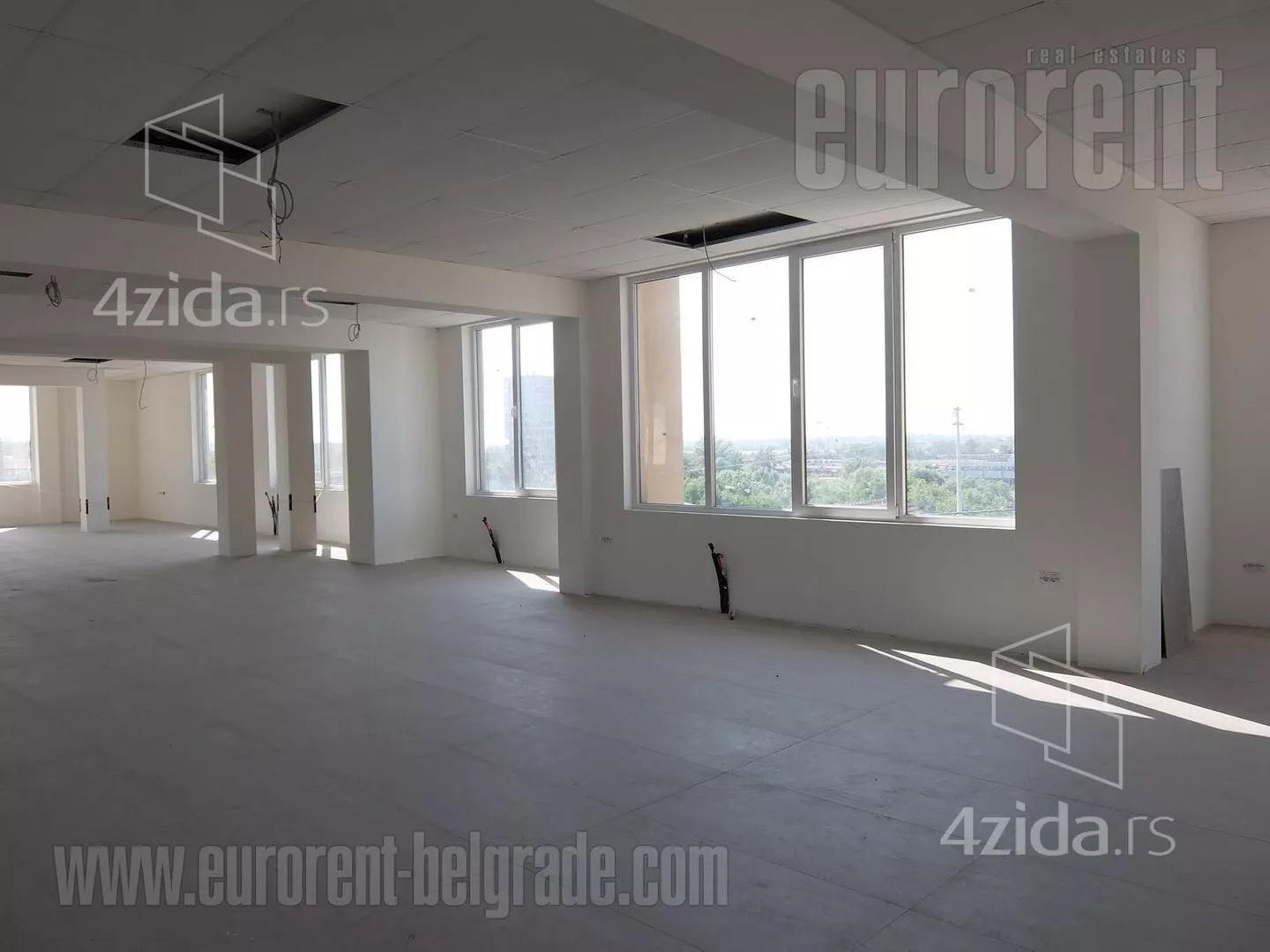 Poslovni prostor | 4zida