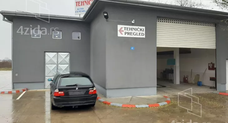 Poslovna zgrada | 4zida