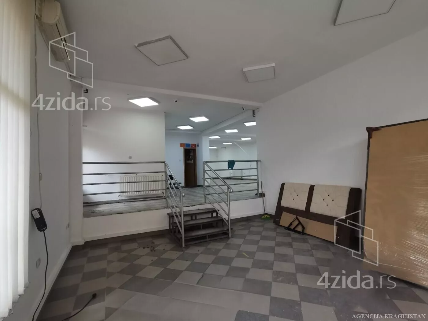 Poslovni prostor | 4zida