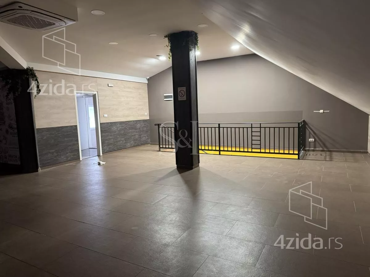 Lokal | 4zida