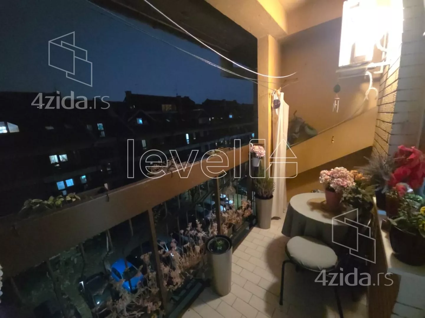 Troiposoban stan | 4zida