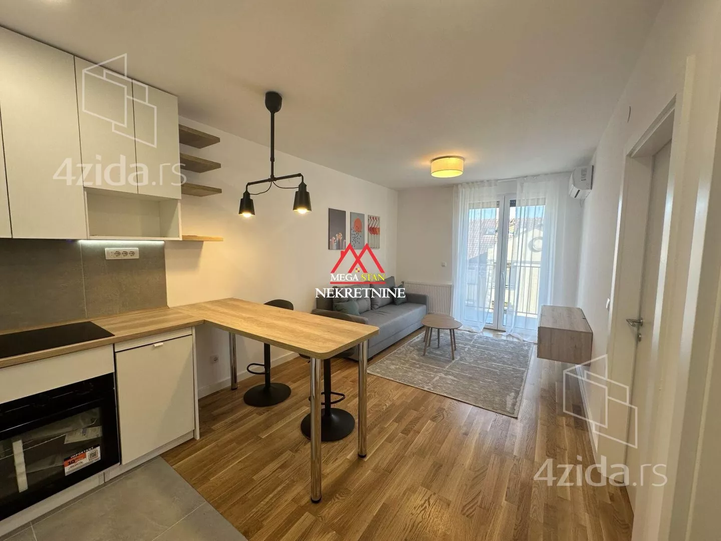 Jednoiposoban stan | 4zida