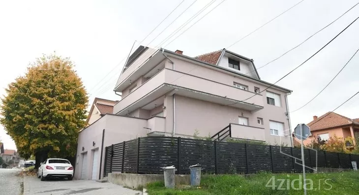 3-etažna kuća | 4zida