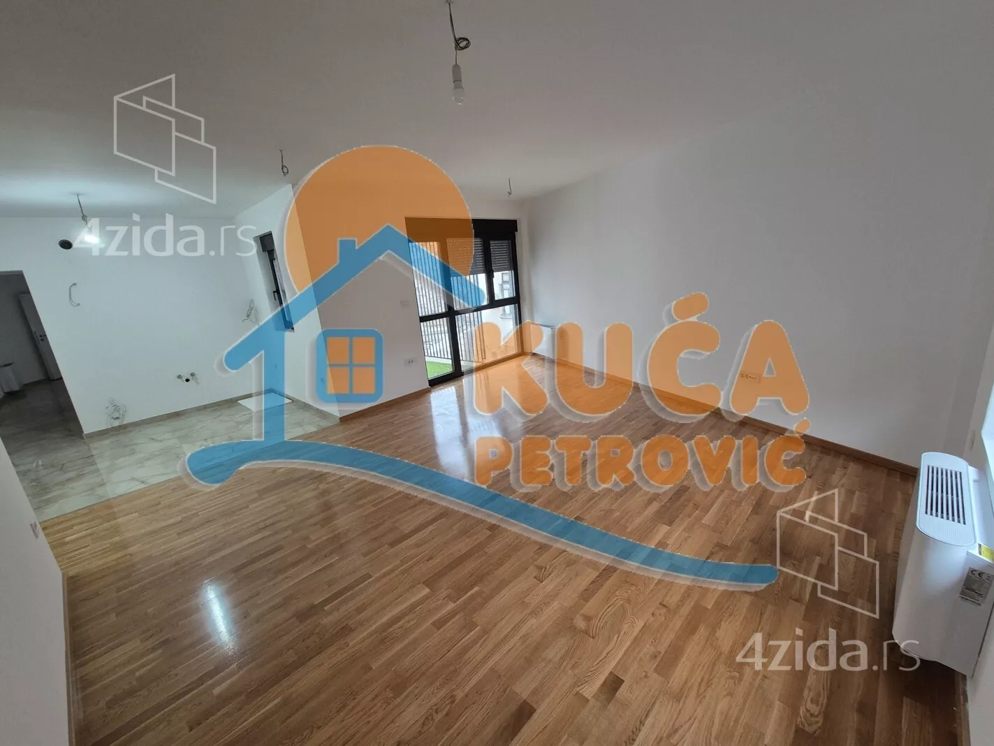 Lokal | 4zida