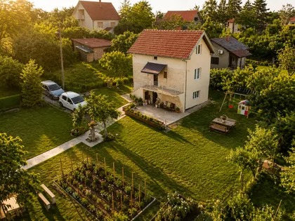 Predraga Miloševića 2 | 4zida.rs
