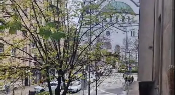 Četvoroiposoban stan | 4zida