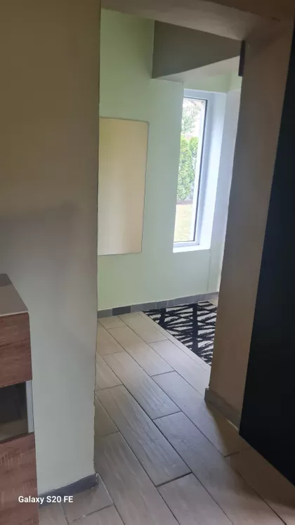 Endea Adia | 4zida.rs