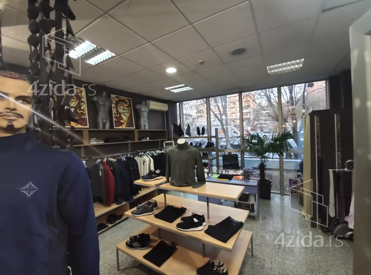 Lokal | 4zida
