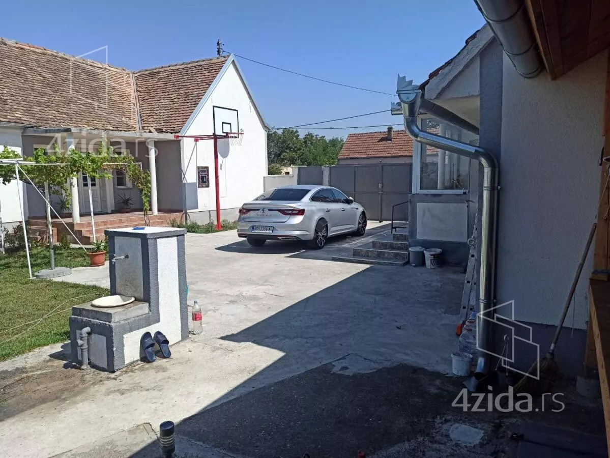 Kuća | 4zida