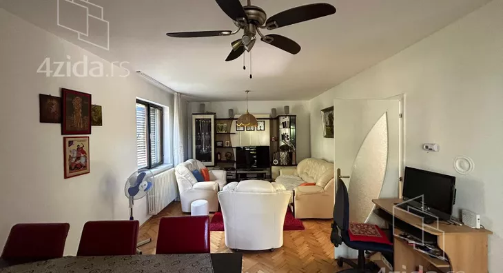 3-etažna kuća | 4zida