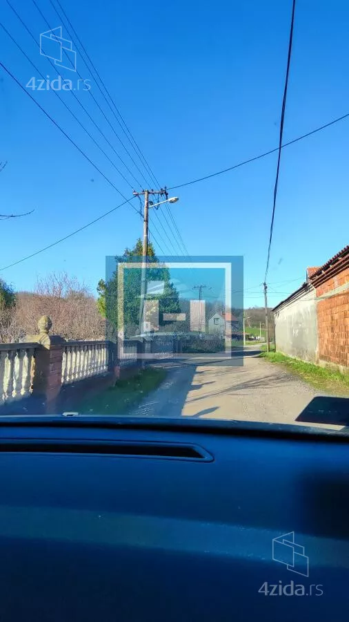 Plac | 4zida