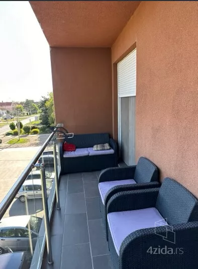 Četvoroiposoban stan | 4zida