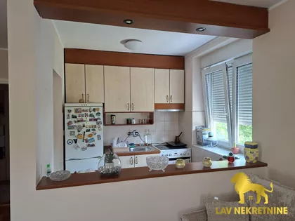 RUMENAČKA | 4zida.rs