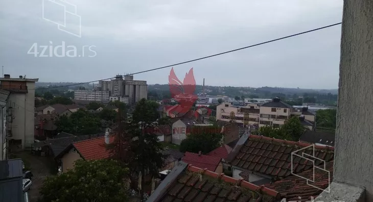 Četvoroiposoban stan | 4zida