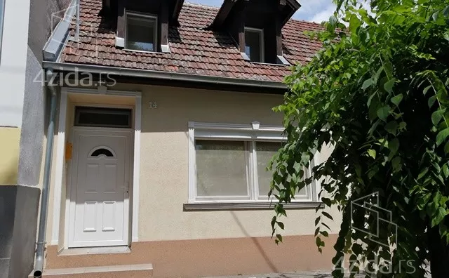 Četvorosoban stan na prodaju, Centar 1, 120.000€, 150m² - stampaj