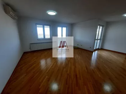 Nebojšina | 4zida.rs