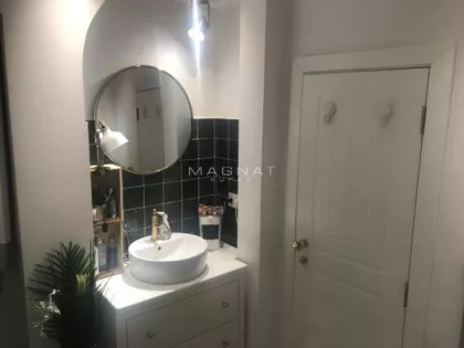 Ustanička | 4zida.rs